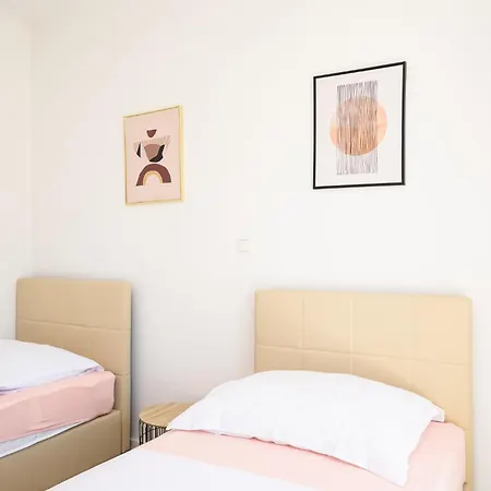 Franka Апартаменты Трогир